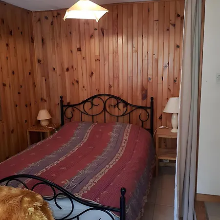 Le Vignou A Ste-enimie Prades (Lozere)